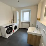 בית נופש Vyne - Ganzes Haus Mit Privatem Hof & Stellplatz - Grosses Wohnzimmer