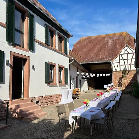 بيت للعطل Charmantes Winzerhaus Mit Modernem Luxus