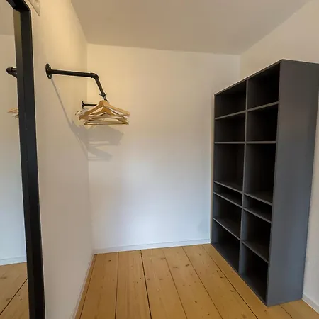 Vyne - Ganzes Haus Mit Privatem Hof & Stellplatz - Grosses Wohnzimmer * Grossfischlingen