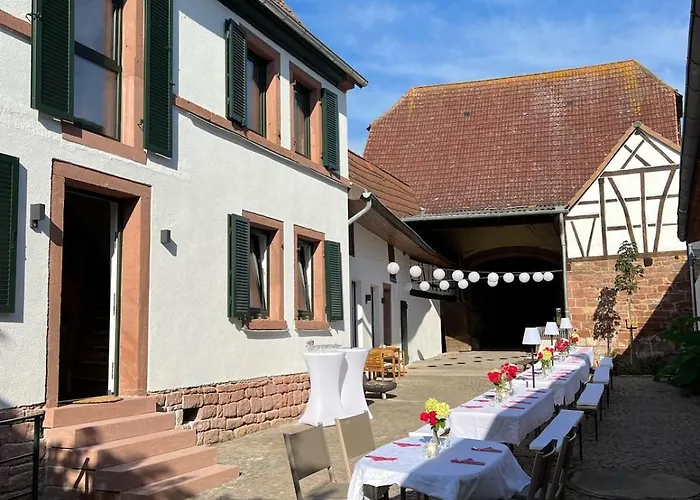 別荘 Vyne - Ganzes Haus Mit Privatem Hof & Stellplatz - Grosses Wohnzimmer