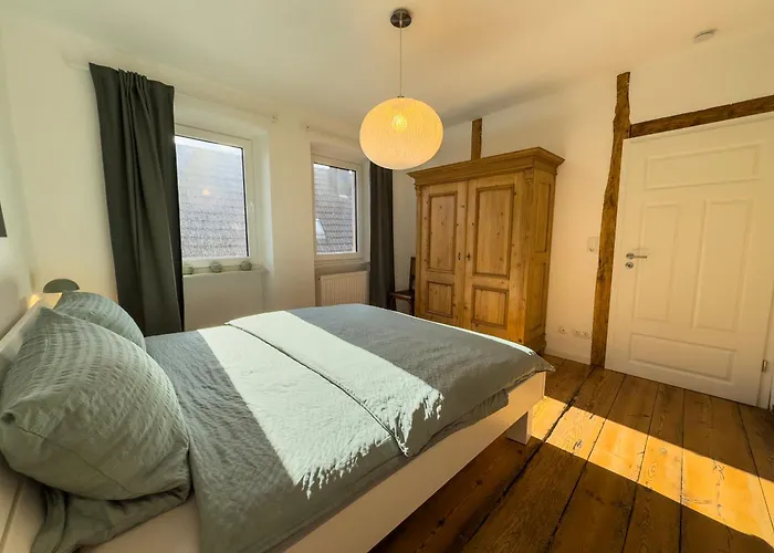 別荘 Vyne - Ganzes Haus Mit Privatem Hof & Stellplatz - Grosses Wohnzimmer Grossfischlingen