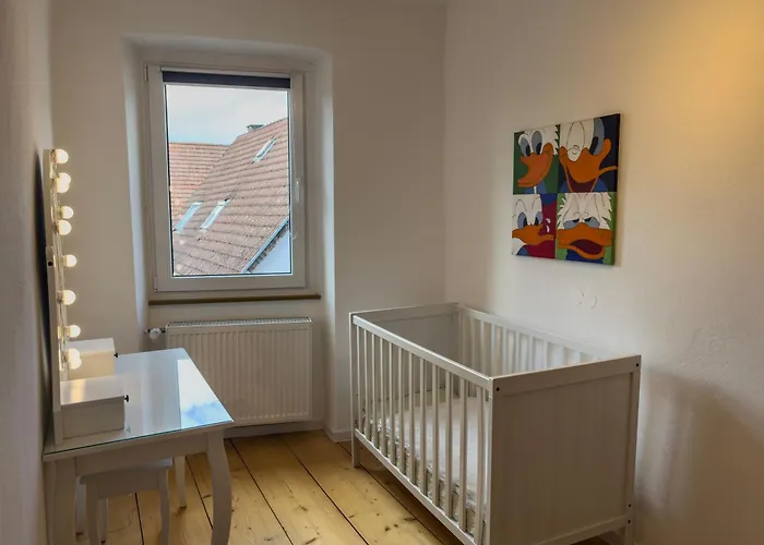 Vyne - Ganzes Haus Mit Privatem Hof & Stellplatz - Grosses Wohnzimmer * Grossfischlingen