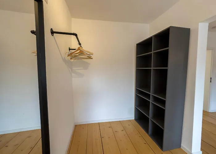 Vyne - Ganzes Haus Mit Privatem Hof & Stellplatz - Grosses Wohnzimmer * Grossfischlingen